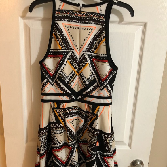 Dress - Picture 2 of 4